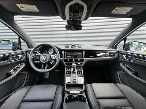 Volcano Grey Metallic 2026 Porsche Macan S