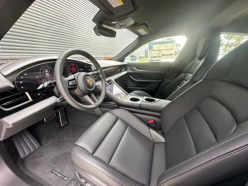 2025 Porsche Taycan Base