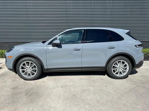 2026 Porsche Cayenne Base