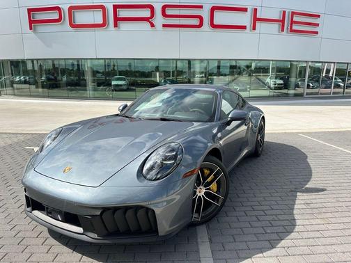 2025 Porsche 911 Carrera GTS