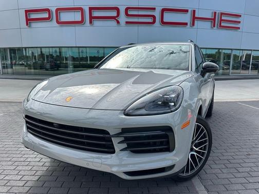 2023 Porsche Cayenne Platinum Edition