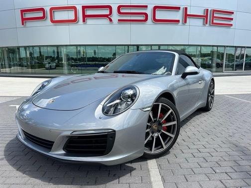 GT Silver Metallic 2017 Porsche 911 Carrera