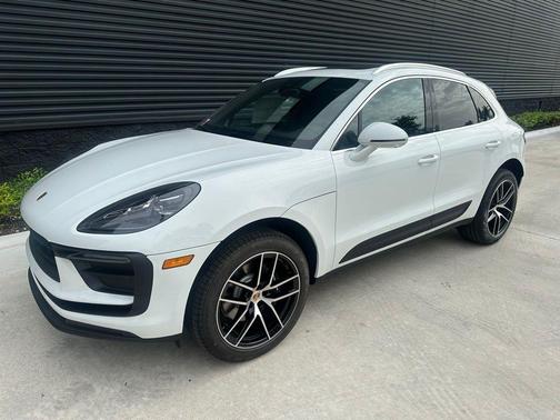 2024 Porsche Macan T