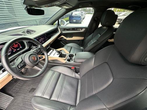 White 2024 Porsche Cayenne AWD