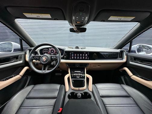 White 2024 Porsche Cayenne AWD