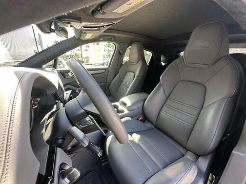 2023 Porsche Cayenne Turbo Coupe AWD