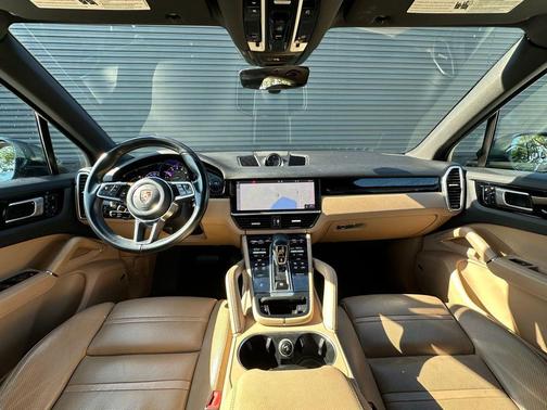 Biscay Blue Metallic 2019 Porsche Cayenne Base