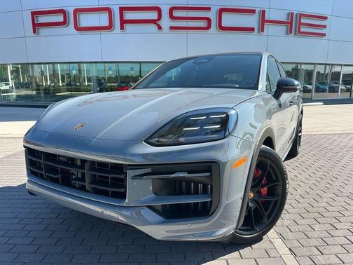 2026 Porsche Cayenne GTS