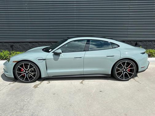 2025 Porsche Taycan 4S
