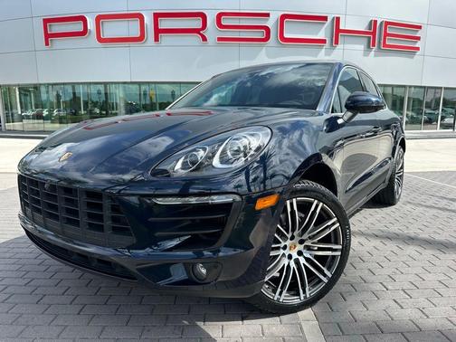 Blue 2018 Porsche Macan S