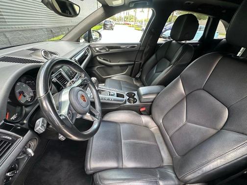 Blue 2018 Porsche Macan S