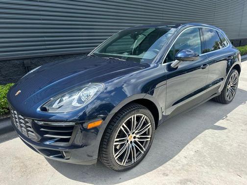 Blue 2018 Porsche Macan S