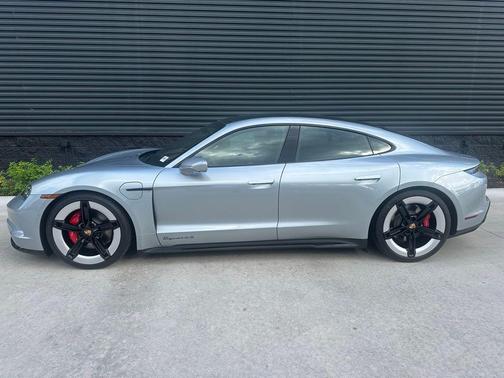 2025 Porsche Taycan 4S