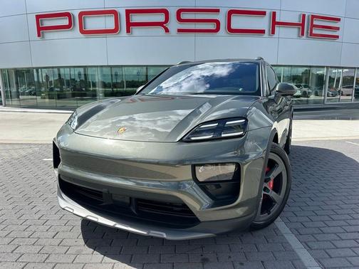 2025 Porsche Macan 4S