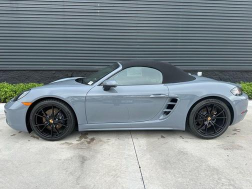 2025 Porsche 718 Boxster