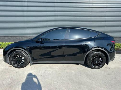 2022 Tesla Model Y Long Range