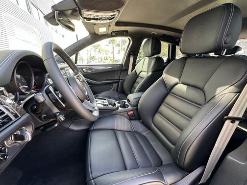 2026 Porsche Macan GTS