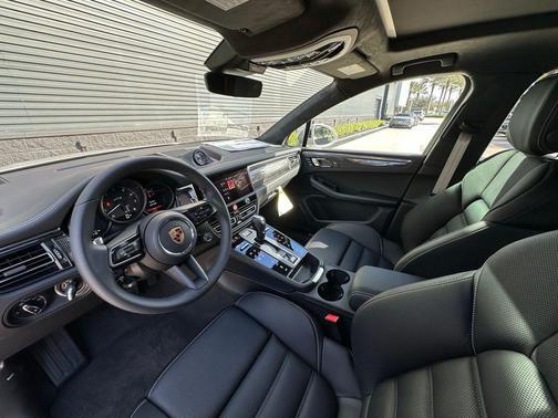 2026 Porsche Macan GTS