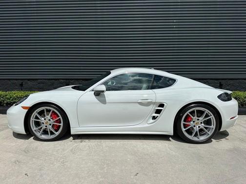 2024 Porsche 718 Cayman S