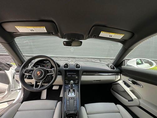 2024 Porsche 718 Cayman S