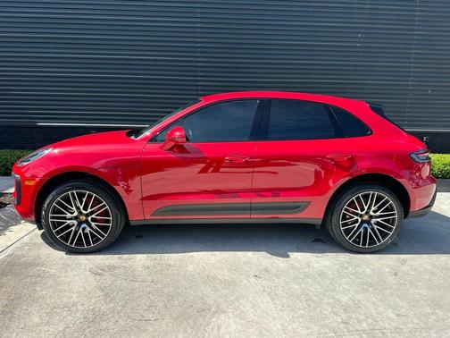 Carmine Red 2024 Porsche Macan S
