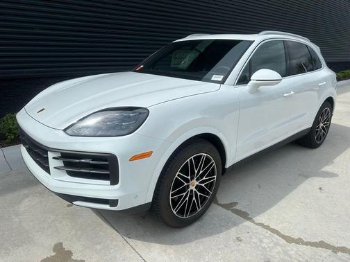 2024 Porsche Cayenne Base