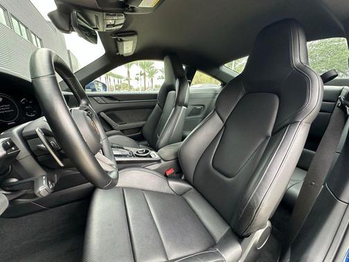 2024 Porsche 911 Carrera GTS