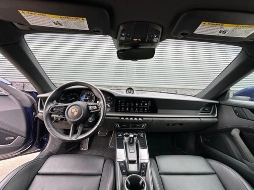 2024 Porsche 911 Carrera GTS