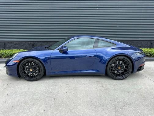 2024 Porsche 911 Carrera GTS