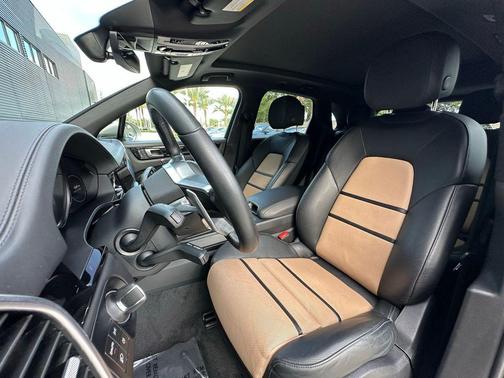 Chalk 2023 Porsche Cayenne