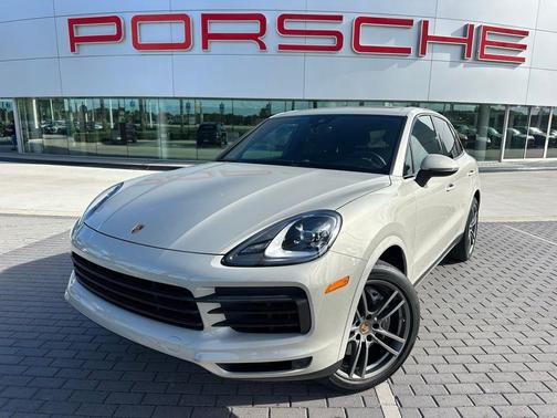 Chalk 2023 Porsche Cayenne