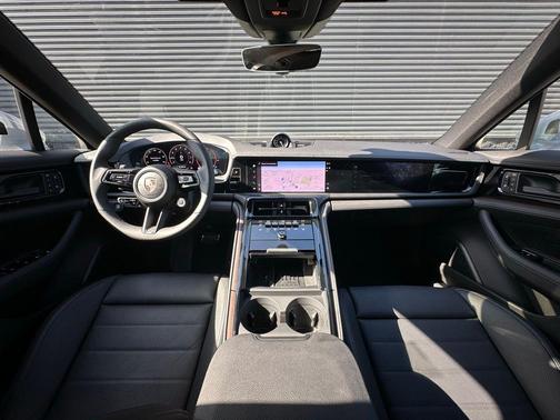 2026 Porsche Panamera Base