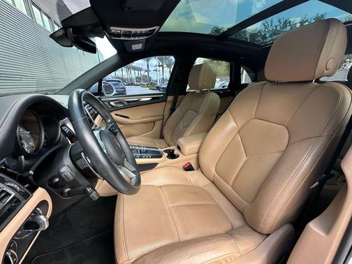 2020 Porsche Macan S