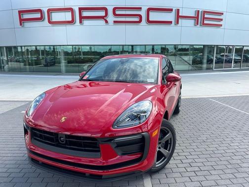 2025 Porsche Macan T