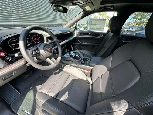 2026 Porsche Cayenne Base