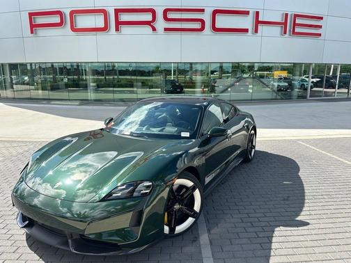 2025 Porsche Taycan Turbo