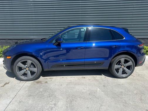 2025 Porsche Macan