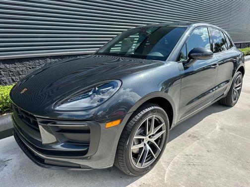 Volcano Grey Metallic 2026 Porsche Macan Base