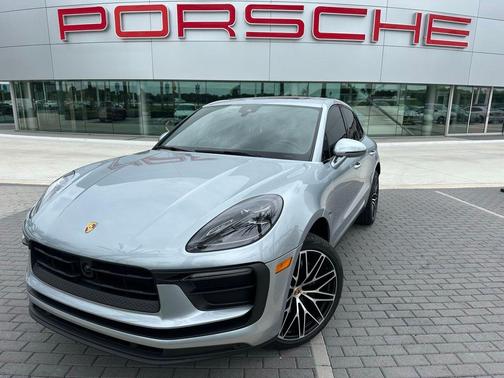2023 Porsche Macan T
