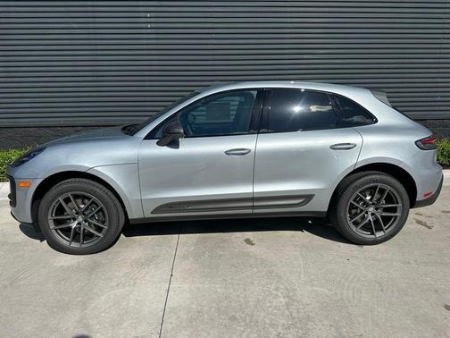 2025 Porsche Macan
