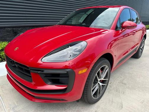 2025 Porsche Macan S