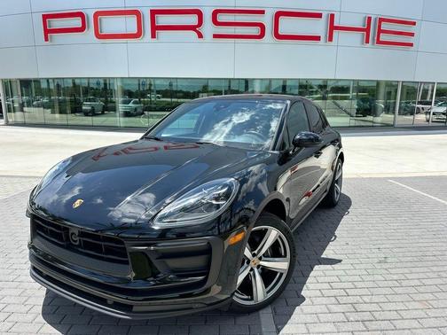 2025 Porsche Macan T