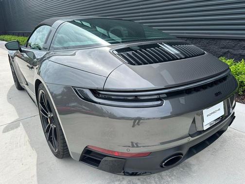 2024 Porsche 911 Targa 4S