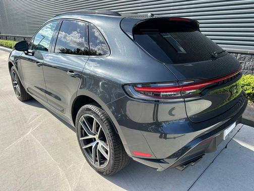 2024 Porsche Macan T
