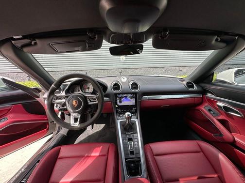 2024 Porsche 718 Boxster Style Edition