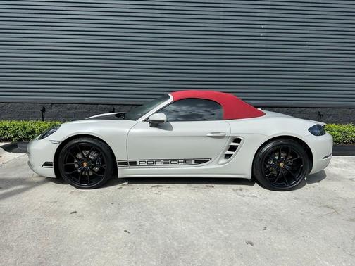 2024 Porsche 718 Boxster Style Edition