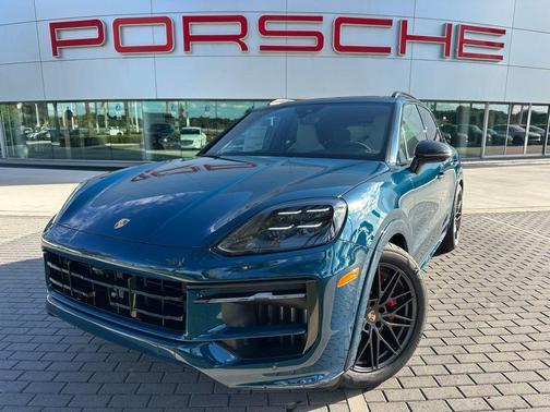 2026 Porsche Cayenne GTS
