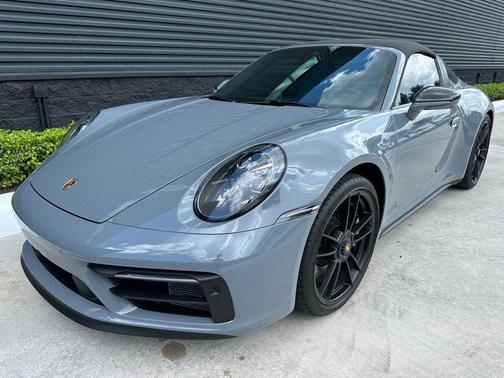 2024 Porsche 911 Targa 4 GTS