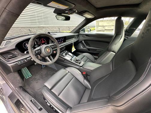 2026 Porsche 911 Carrera GTS