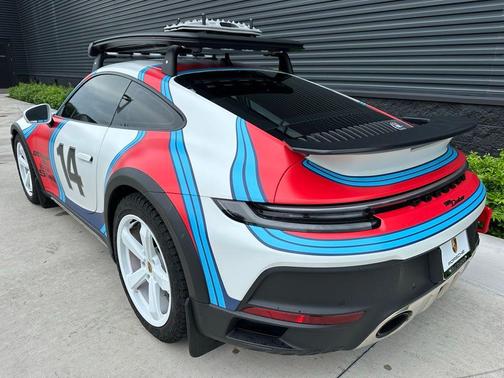2023 Porsche 911 Dakar
